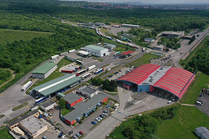 Letecký pohľad na hraničný priechod Vyšné-Nemecké - Užýhorod